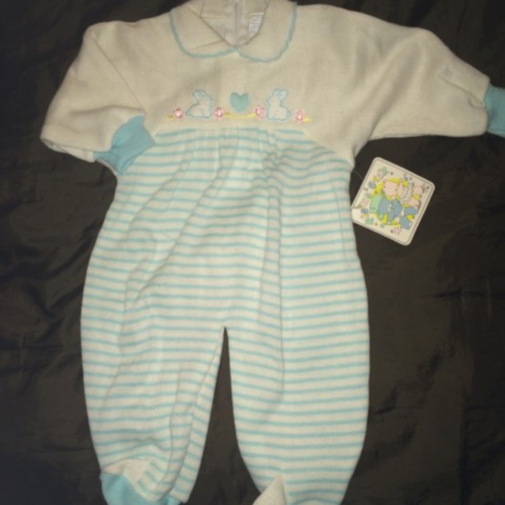 Vintage rising star bunny outfit